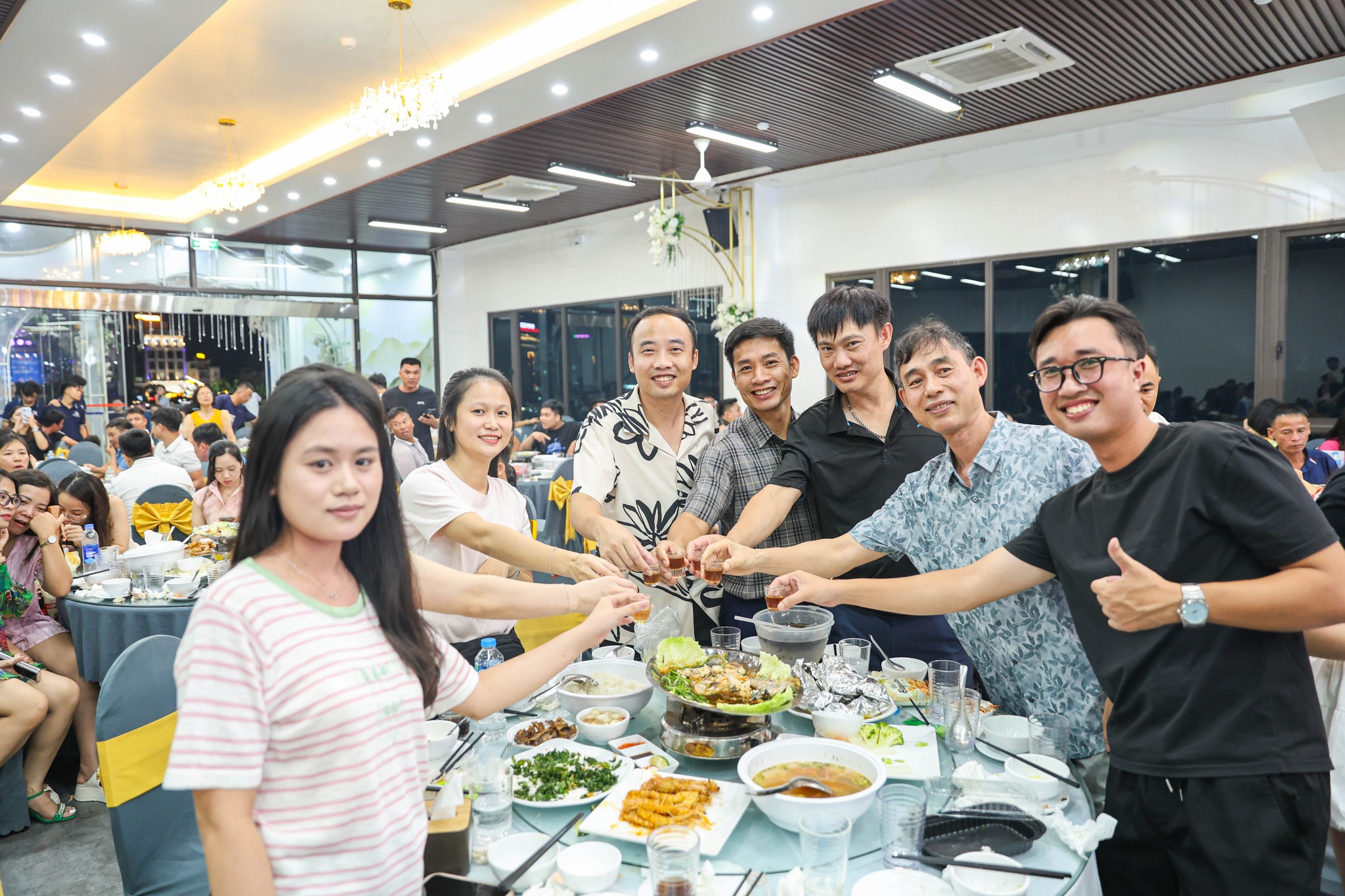 Vinadic M&E – Hành Trình Gắn Kết Tại Cát Bà Xanh Mát