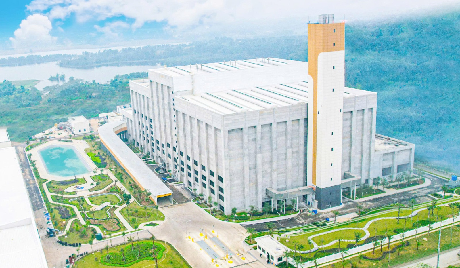 Nhà máy điện rác Seraphin là công trình môi trường công nghệ cao hàng đầu Đông Nam Á.